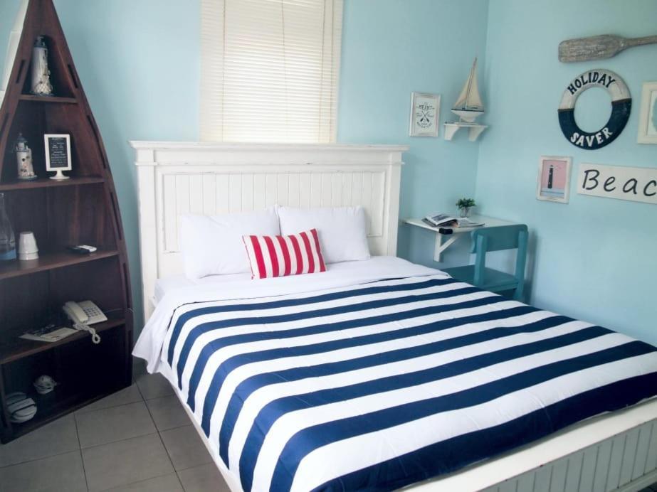 Cottonwood Bed & Breakfast House Bandung Esterno foto