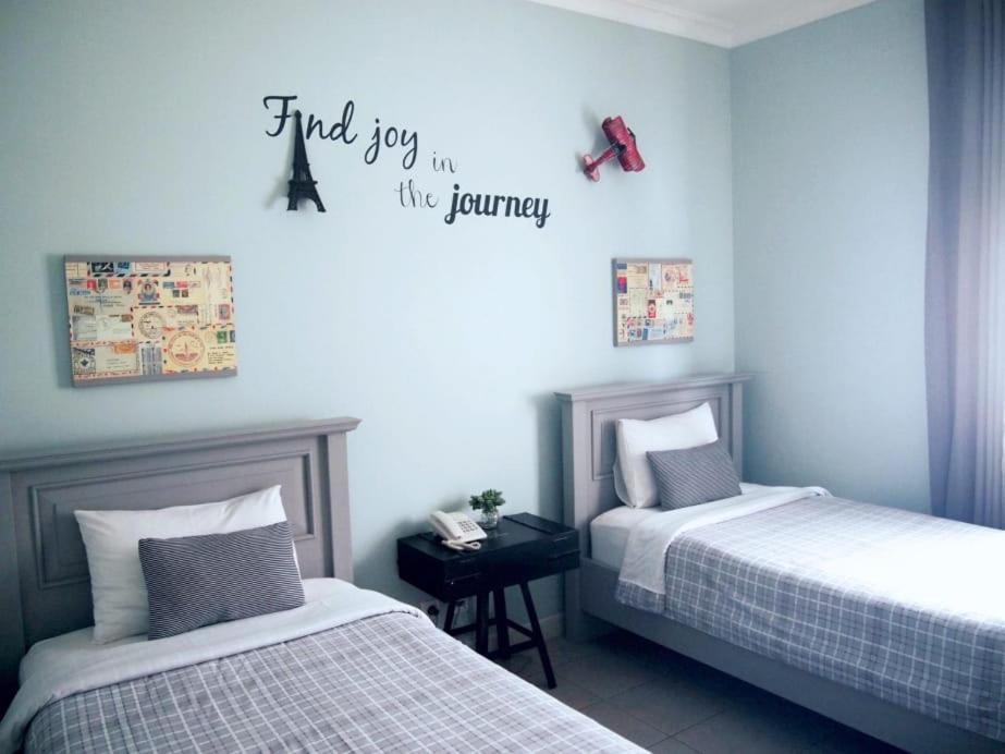 Cottonwood Bed & Breakfast House Bandung Esterno foto
