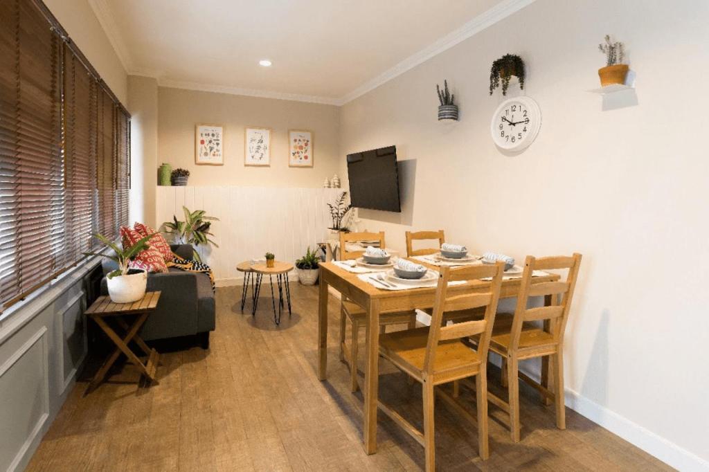 Cottonwood Bed & Breakfast House Bandung Esterno foto